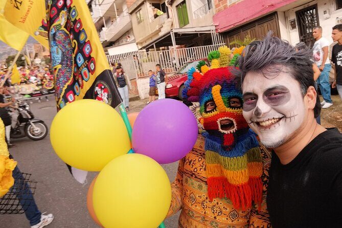 Viewpoints, Neighborhoods and Communes. La Medellin Real - Price and Timing: Is It Worth $115?