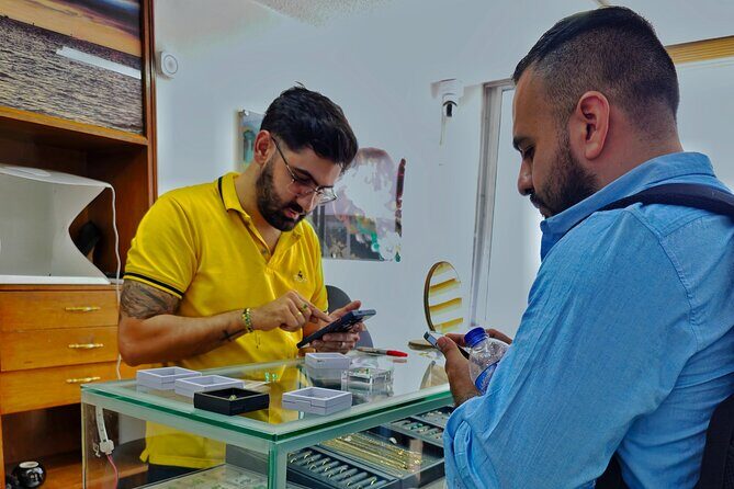 Visit Certified Colombian Emerald Jewelry in Medellin - Stop 1 in Medellín: The Focused Jewelry Mission